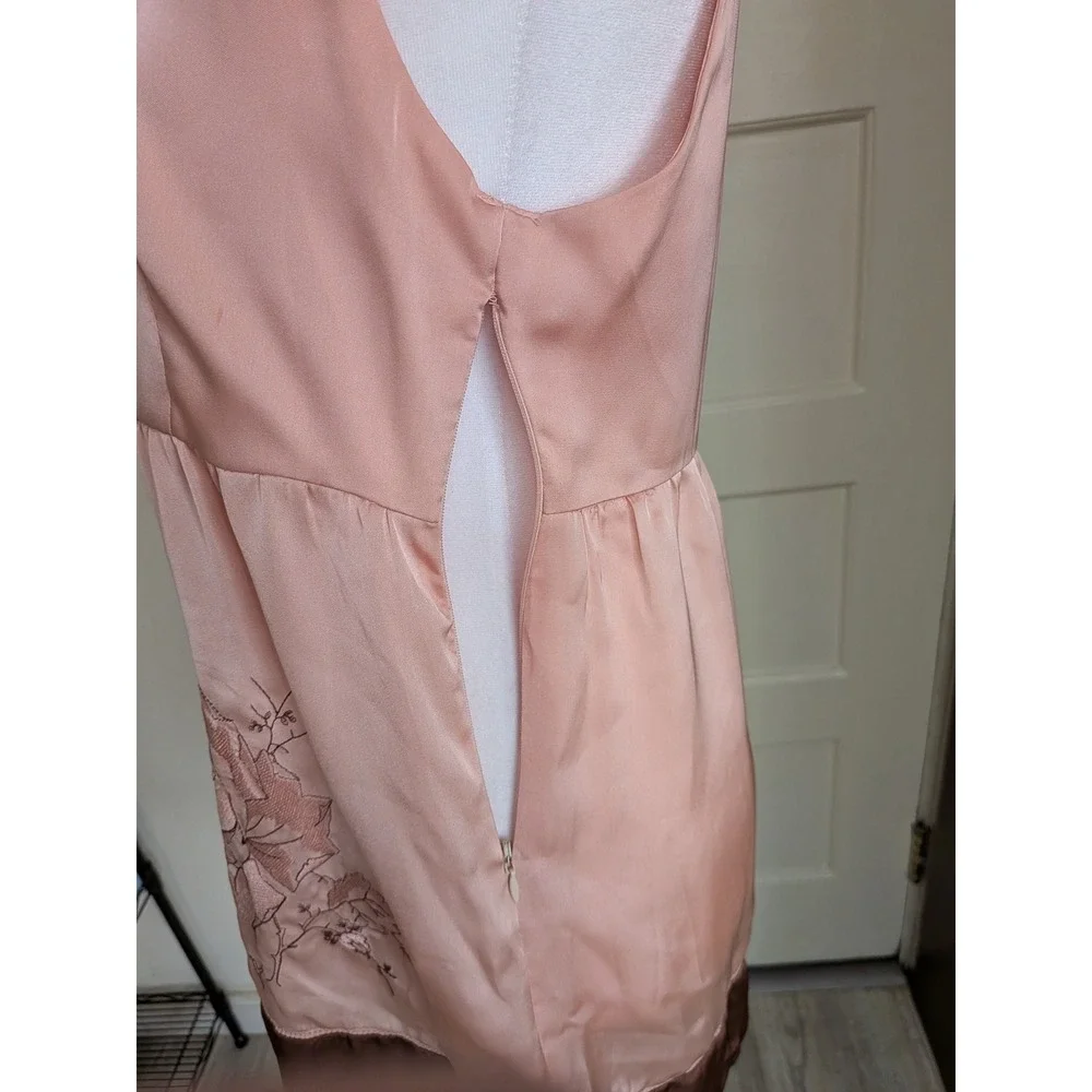 Forever 21 f21 Pink Floral Rose Embroidered Babydoll Fairy Coquette Top‎ Medium